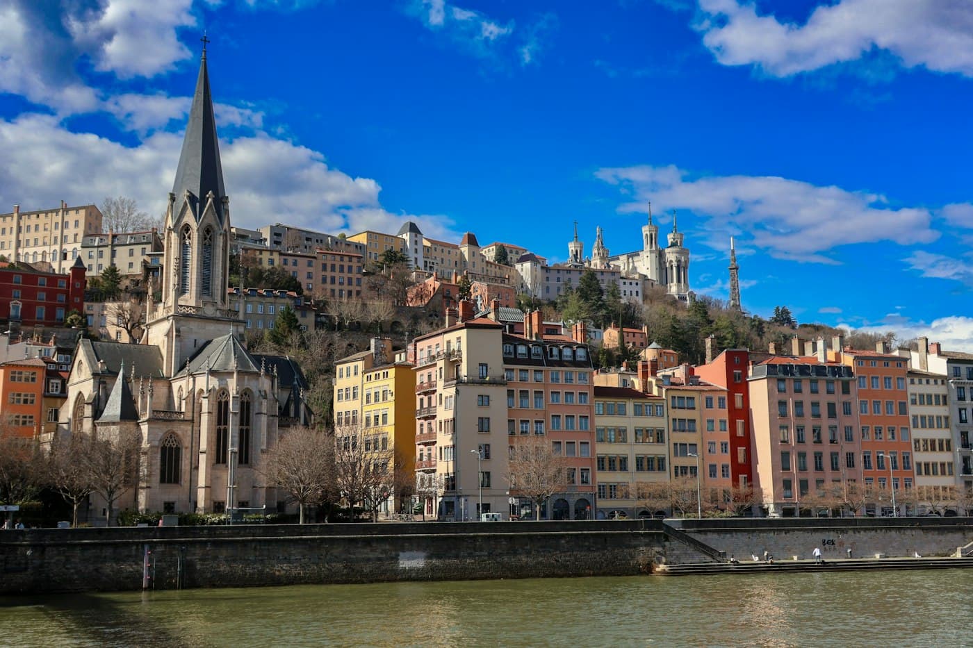 Caluire — métropole au nord de Lyon